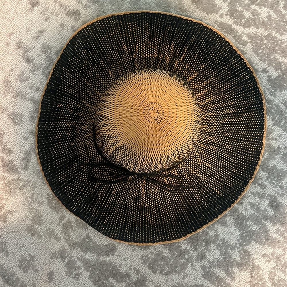 Sun hat - Picture 2 of 2